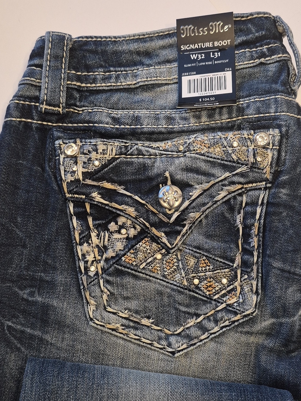 NWT Miss Me/Buckle Women's Medium Wash Signature Boot Jeans - Blue 32X31